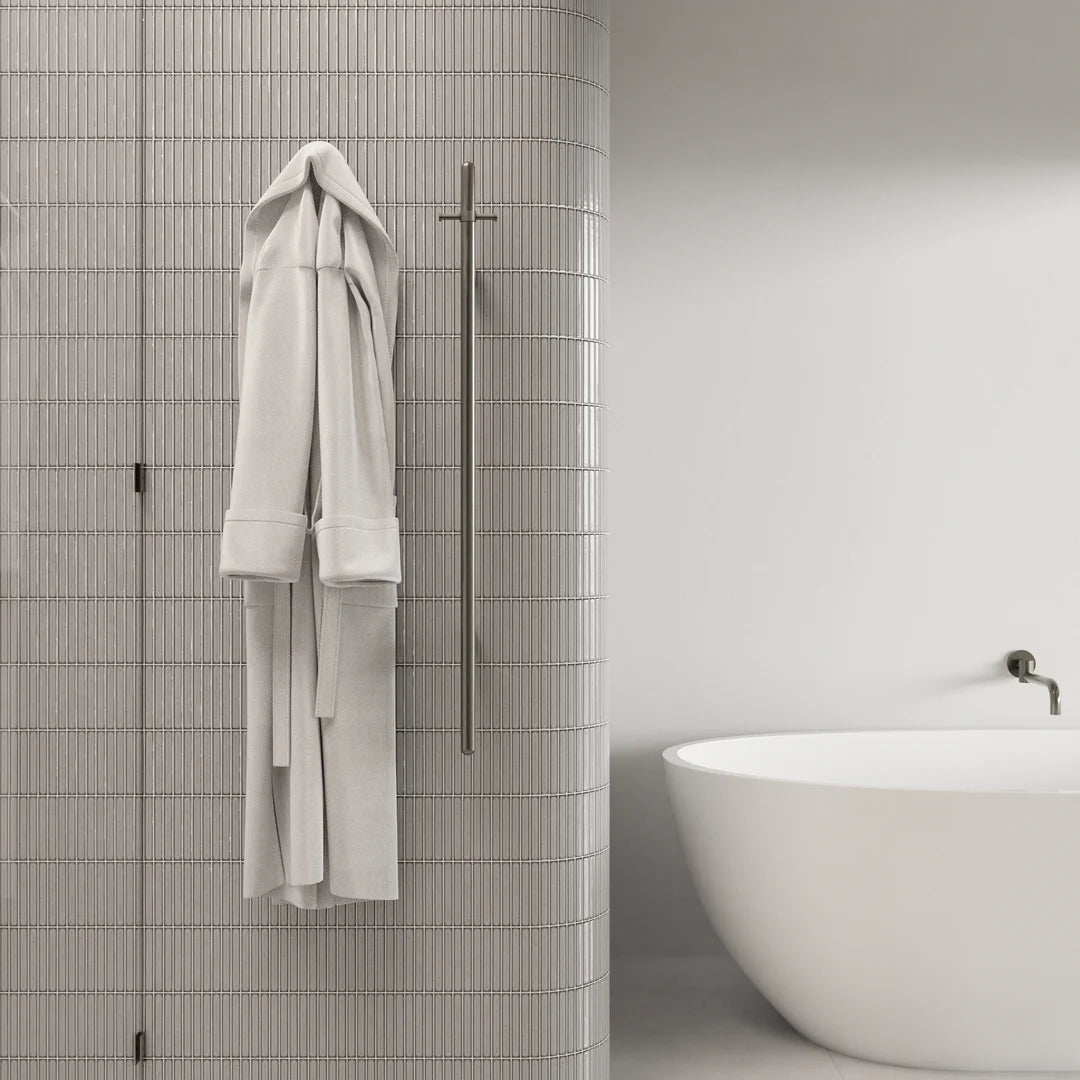 Heated Vertical Towel Rail_Matte Black